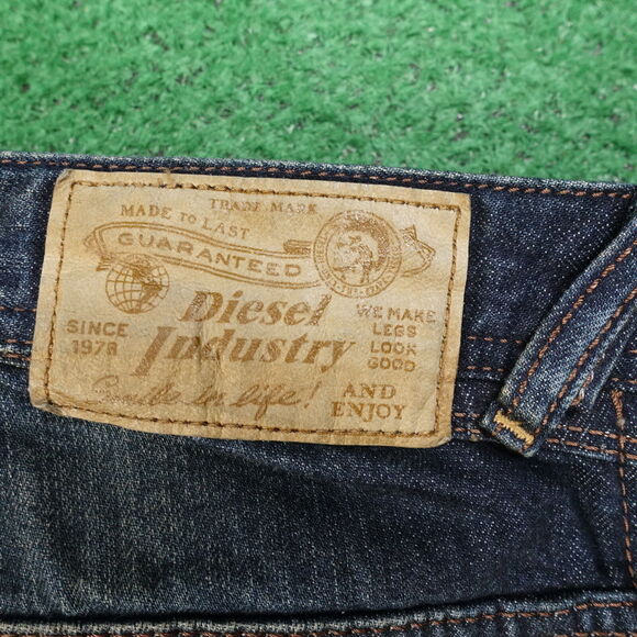 DIESEL INDUSTRY IAKOP SLIM TAPERED DARK WASH DENIM JEANS MENS SZ 32X32 - Picture 2 of 10
